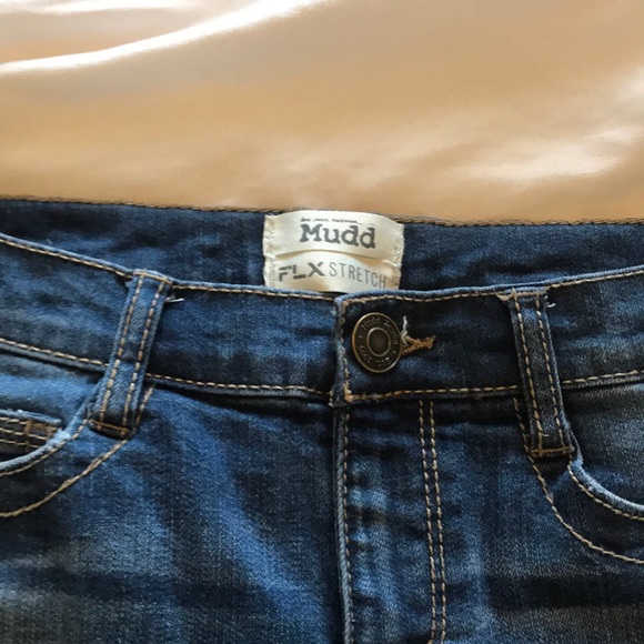 Lace Trimmed Darkwash Shorts - Picture 2 of 2